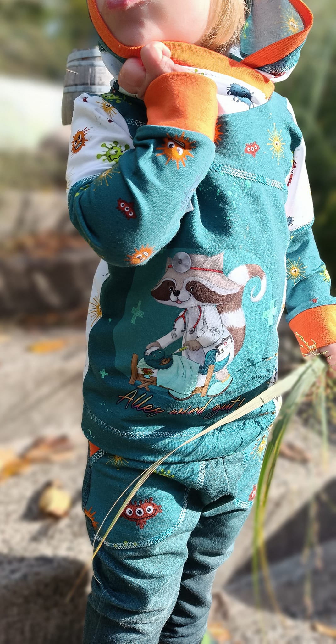 Fashion Ebook Schnittmuster für einen Hoodie Mix It für Kinder in den Größe 74-170 in DIN- A4 & DIN-A0 PDF zum download