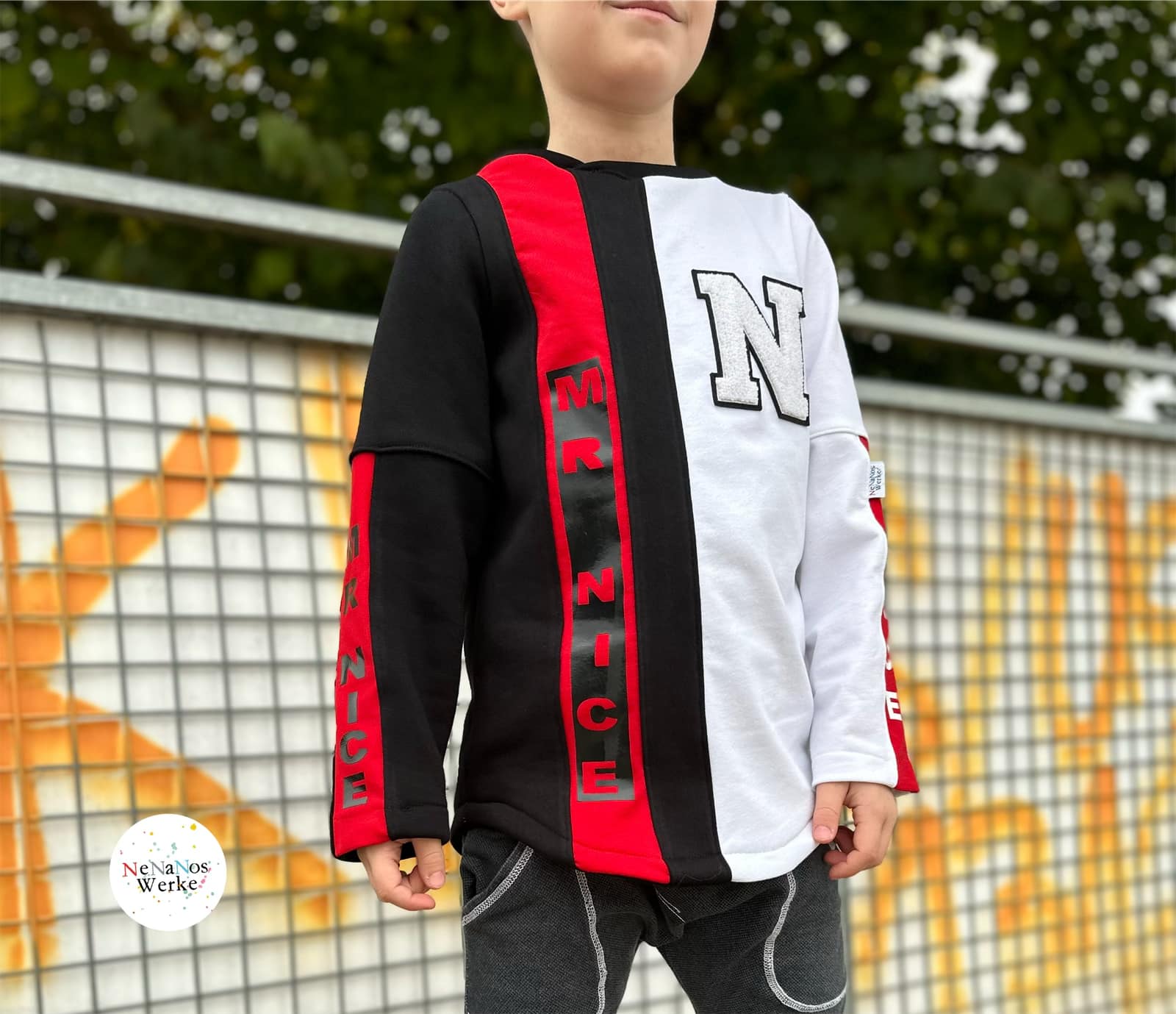 Fashion Ebook Schnittmuster für einen Hoodie Schiri für Kinder in den Größe 74-170 in DIN- A4 & DIN-A0 PDF zum download
