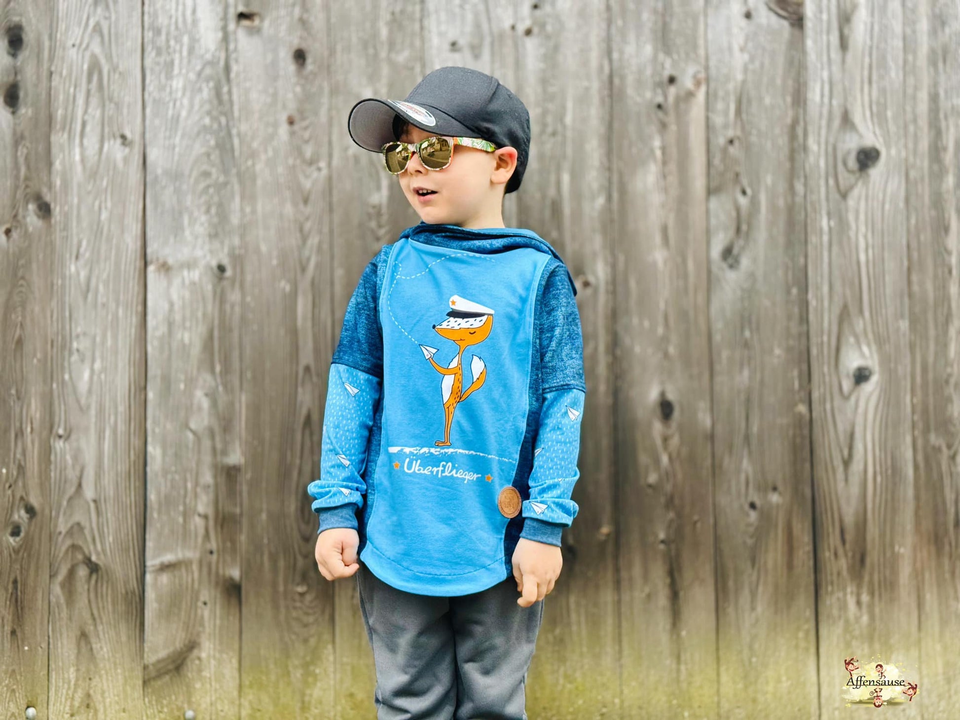 Fashion Ebook Schnittmuster für einen Hoodie Schiri für Kinder in den Größe 74-170 in DIN- A4 & DIN-A0 PDF zum download