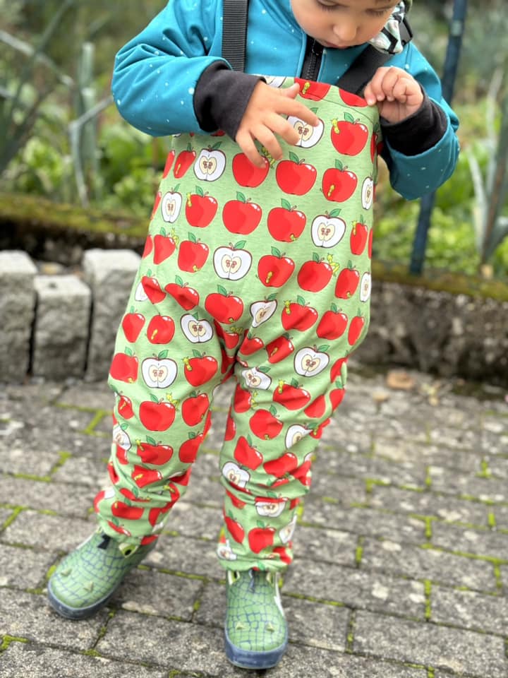 Fashion Ebook Schnittmuster für eine Matschhose Ben für Kinder in den Größe 74-122 in DIN- A4 & DIN-A0 PDF zum download