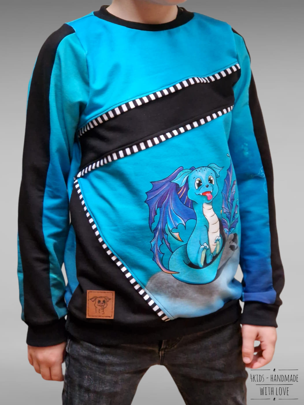 Fashion Ebook Schnittmuster für einen Hoodie Liam für Kinder in den Größe 80-170 in DIN- A4 & DIN-A0 PDF zum download