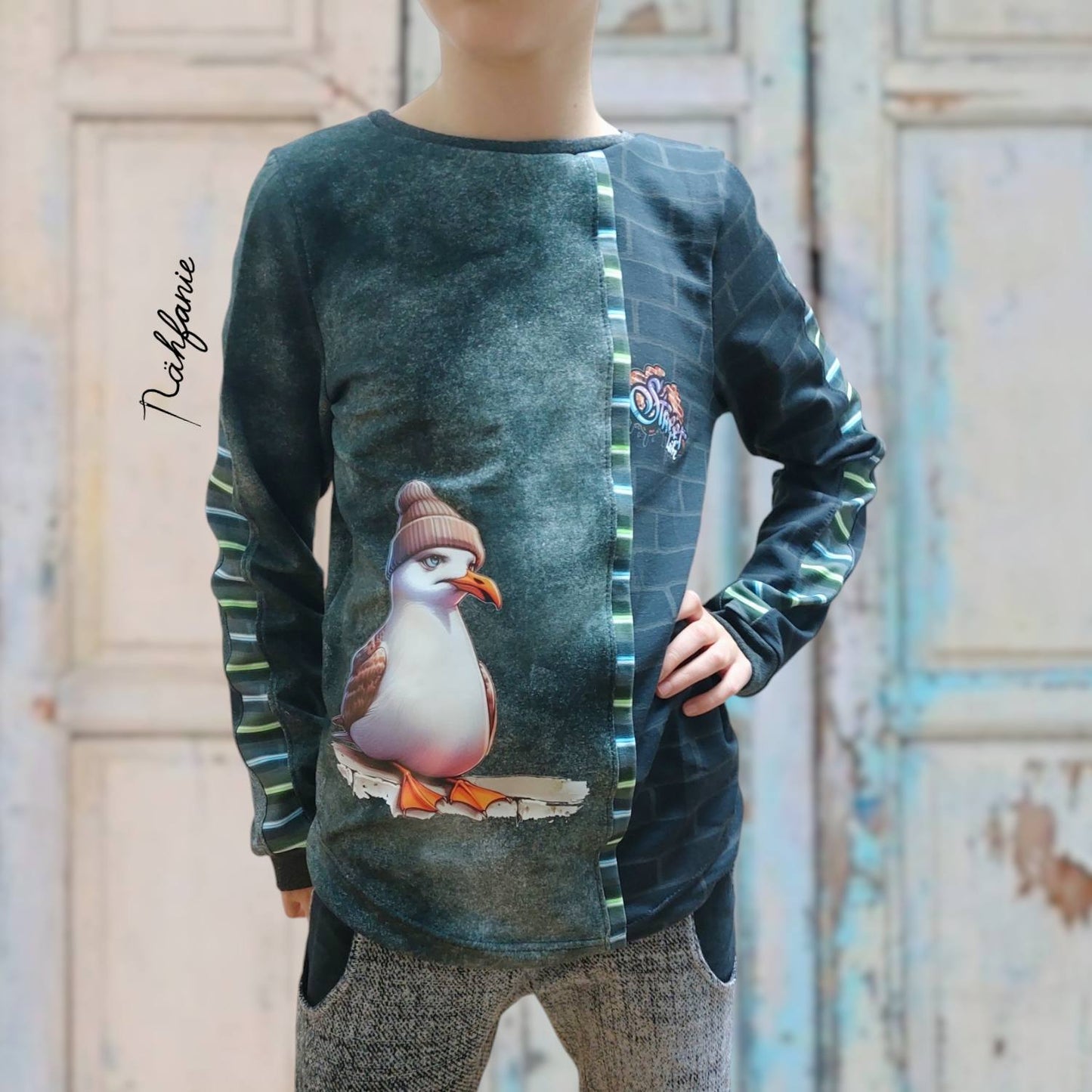 Fashion Ebook Schnittmuster für einen Hoodie Schiri für Kinder in den Größe 74-170 in DIN- A4 & DIN-A0 PDF zum download
