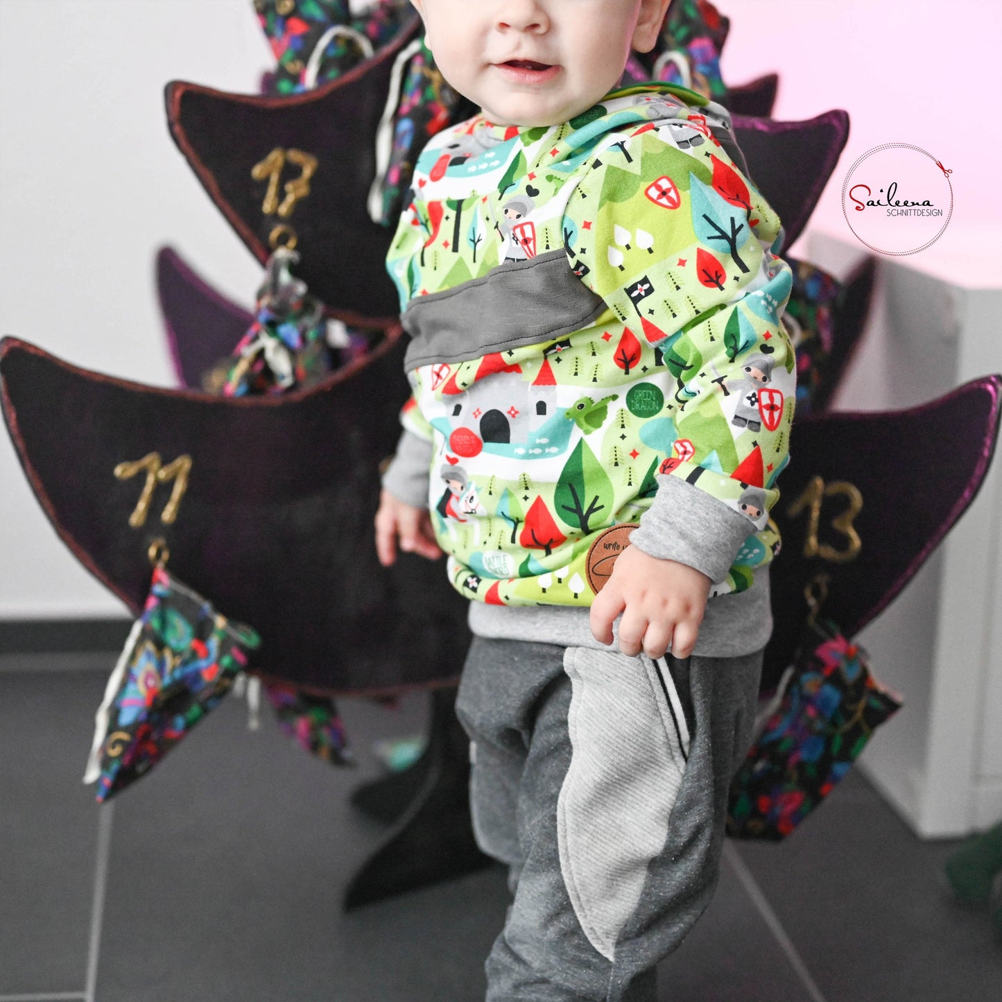Fashion Ebook Schnittmuster für einen Hoodie Liam für Kinder in den Größe 80-170 in DIN- A4 & DIN-A0 PDF zum download
