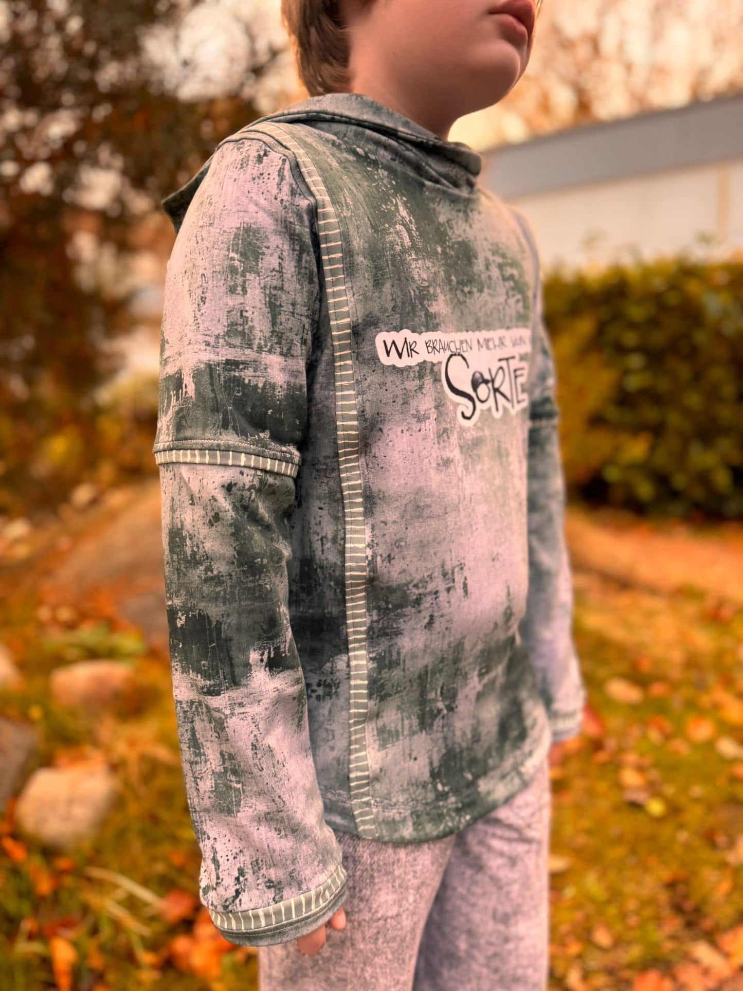 Fashion Ebook Schnittmuster für einen Hoodie Schiri für Kinder in den Größe 74-170 in DIN- A4 & DIN-A0 PDF zum download