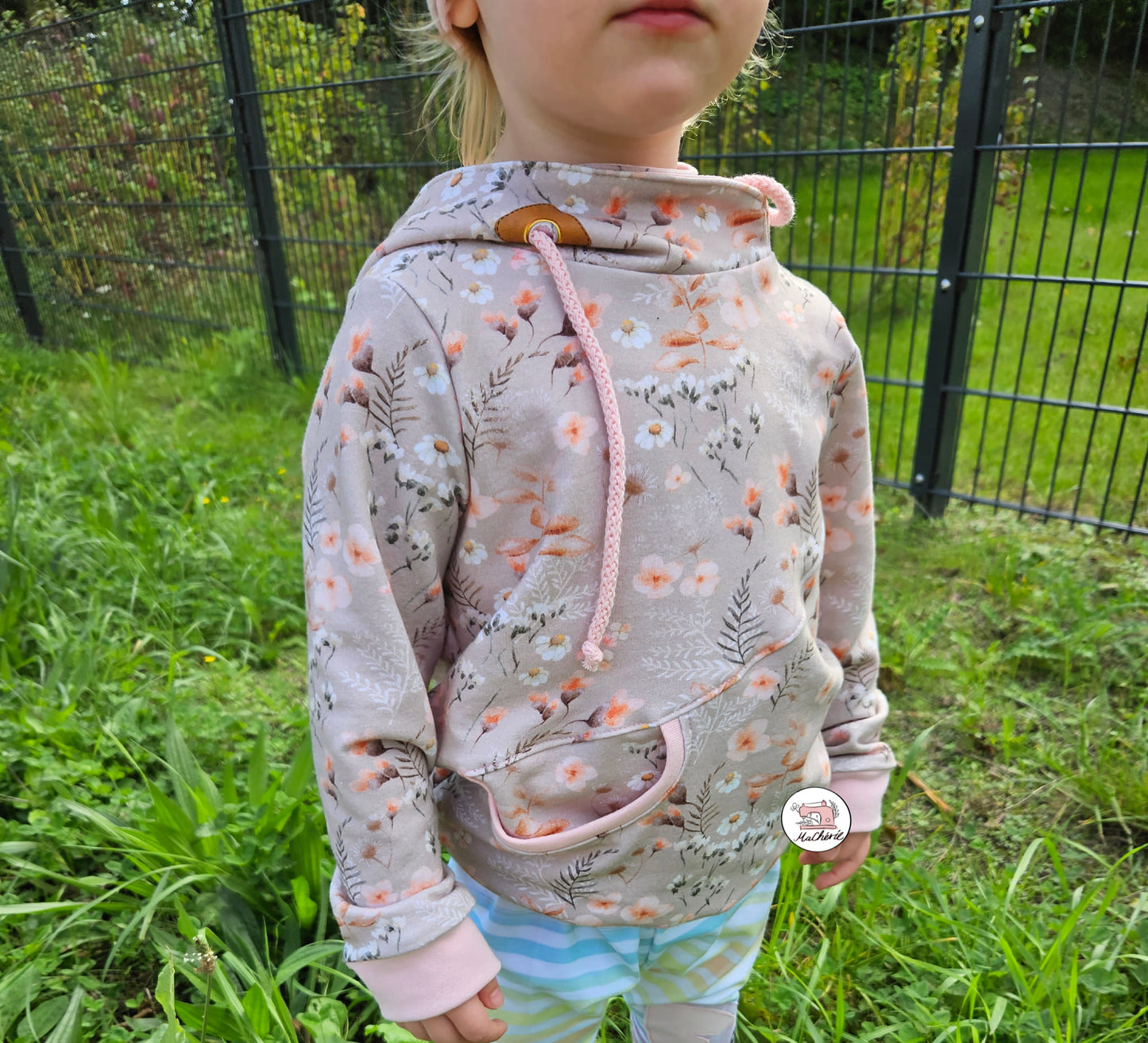 Fashion Ebook Schnittmuster für einen Hoodie Mix It für Kinder in den Größe 74-170 in DIN- A4 & DIN-A0 PDF zum download