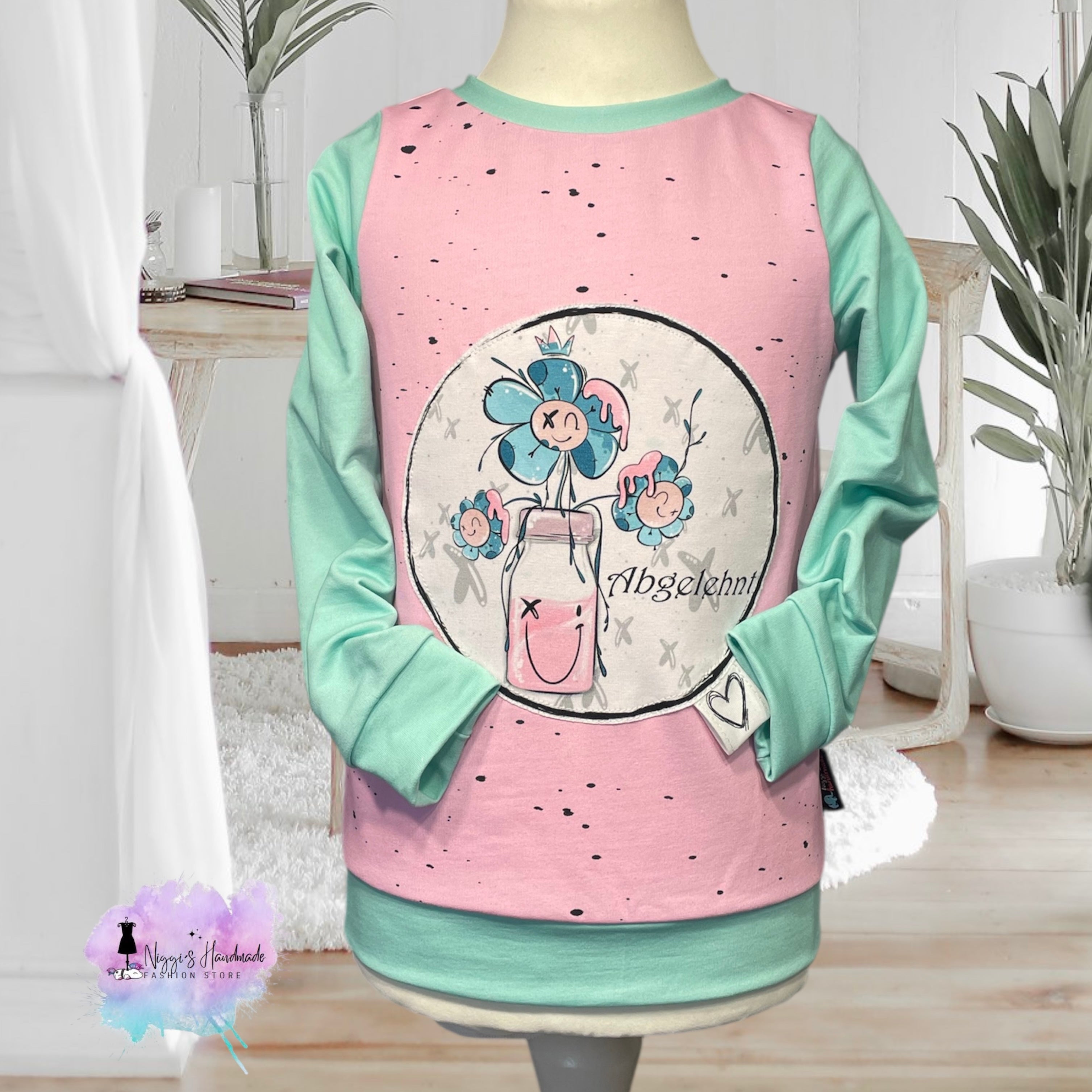 Flower Power abgelehnt! Pullover Gr. 104