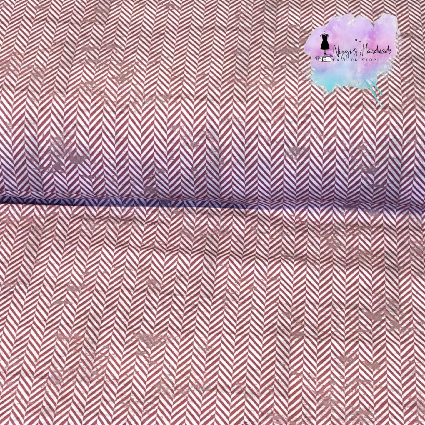 Weiches Bio Baumwoll French Terry Stoff von Niggis Handmade mit dem Design "Heringbone" zum vernähen. Ideal für Sweatjacken, Hoodies oder andere Kleidungsstücke.