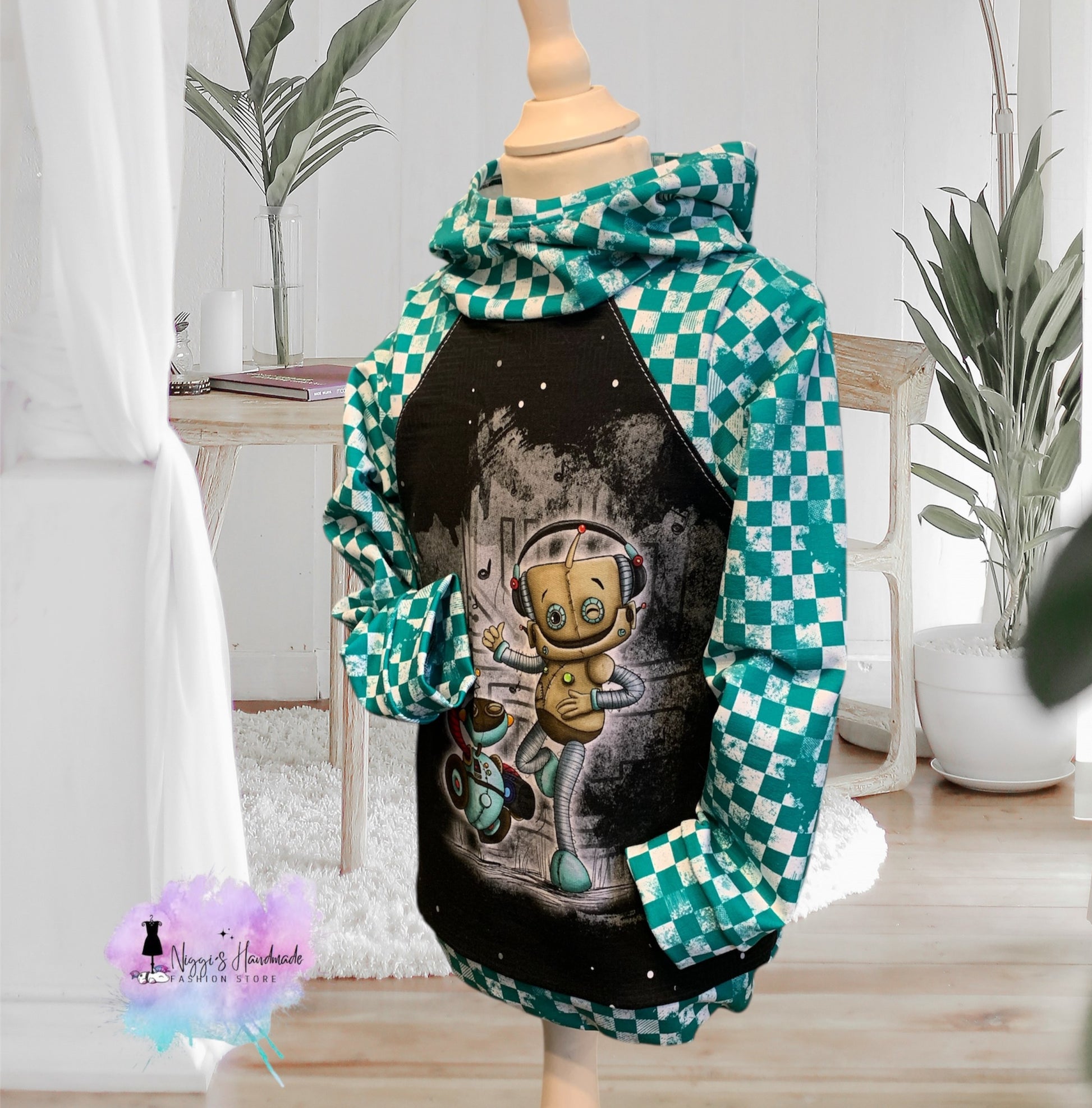 Weiches Bio Baumwoll French Terry Stoff von Niggis Handmade mit dem Design "Mini Kacheln" zum vernähen. Ideal für Hosen, Hoodies oder andere Kleidungsstücke.